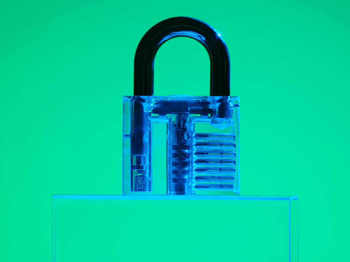 Missing alt text value