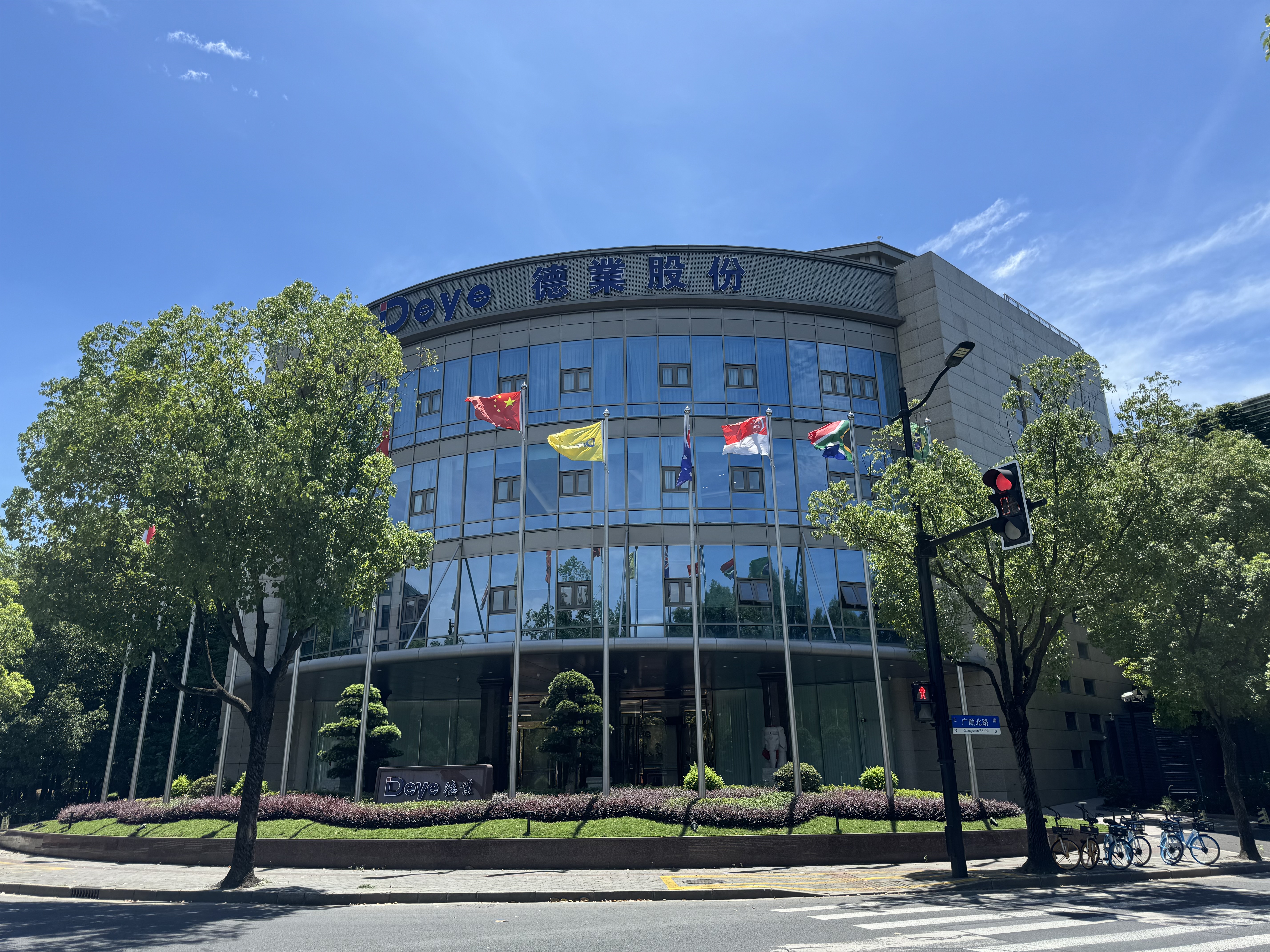 Missing alt text value